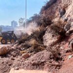 Desprendimiento obliga al cierre parcial en la Carretera 200.