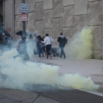 Caos en Los Ángeles: Redadas migratorias dejan 44 detenidos y enfrentamientos en las calles.