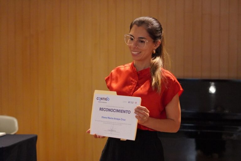 UAQ fortalece prevención de adicciones digitales